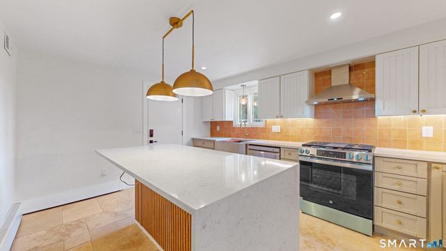 241 Cricket Knoll, Wethersfield, CT 06109