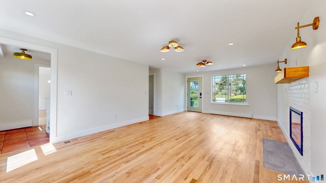 241 Cricket Knoll, Wethersfield, CT 06109