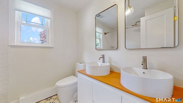 241 Cricket Knoll, Wethersfield, CT 06109