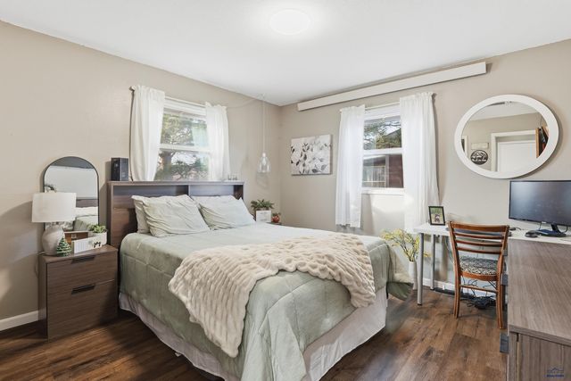 4425 DOLPHIN LN, Rapid City, SD 57701