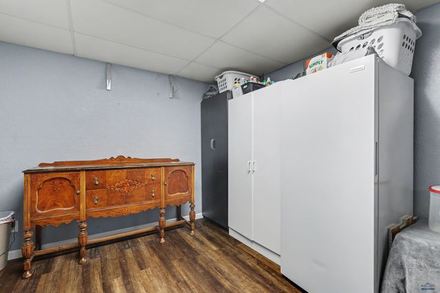 4425 DOLPHIN LN, Rapid City, SD 57701