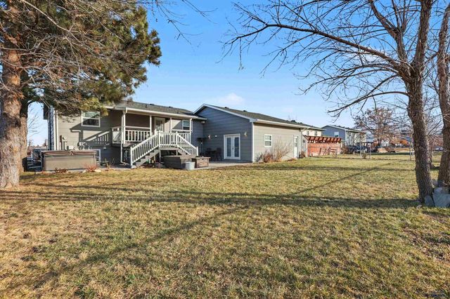 4425 DOLPHIN LN, Rapid City, SD 57701