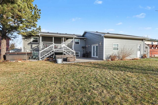 4425 DOLPHIN LN, Rapid City, SD 57701