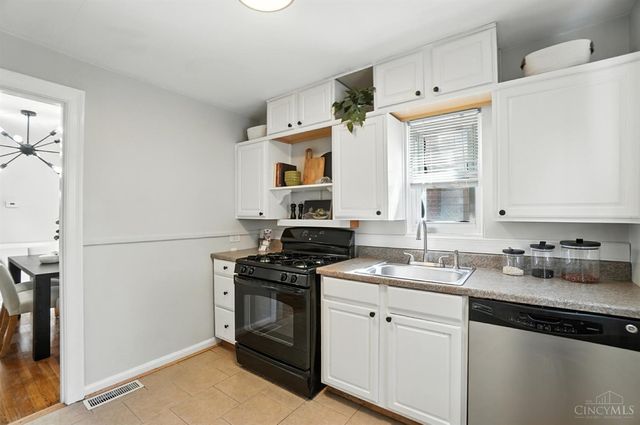 7025 Palmetto Street, Cincinnati, OH 45227