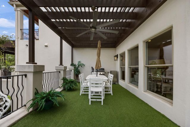 1910 Rue De St Tropez 6, Austin, TX 78746