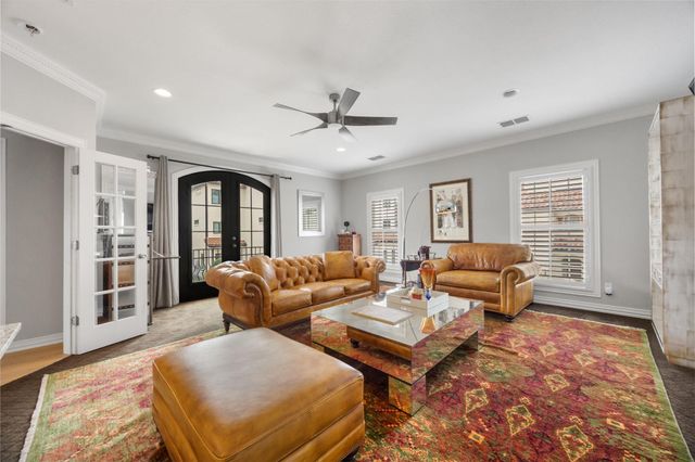 1910 Rue De St Tropez 6, Austin, TX 78746