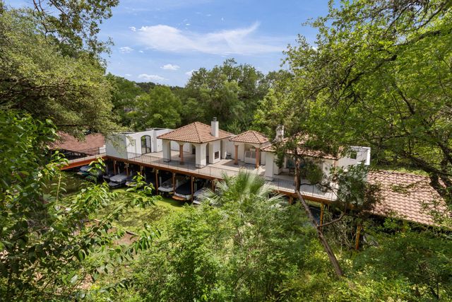 1910 Rue De St Tropez 6, Austin, TX 78746