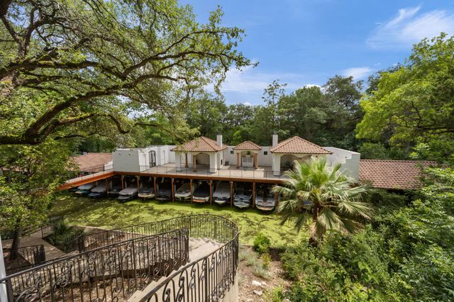 1910 Rue De St Tropez 6, Austin, TX 78746