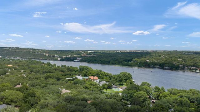 1910 Rue De St Tropez 6, Austin, TX 78746