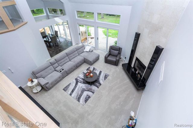 3738 Cherrywood Court, Rochester Hills, MI 48309