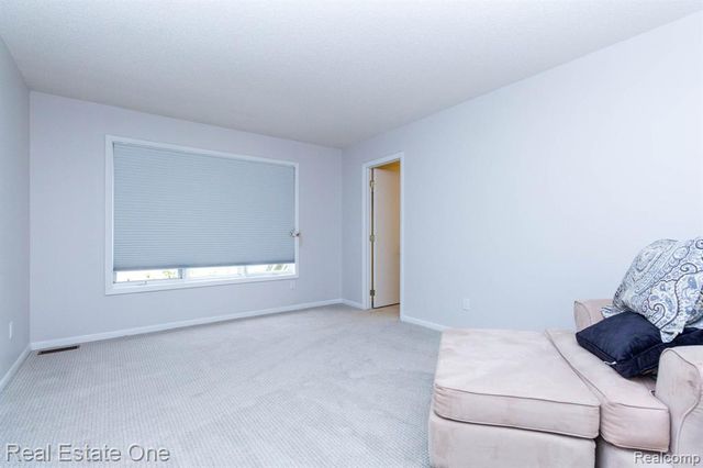 3738 Cherrywood Court, Rochester Hills, MI 48309