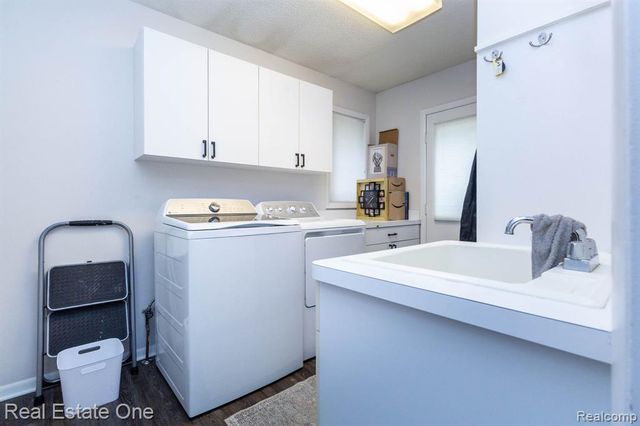 3738 Cherrywood Court, Rochester Hills, MI 48309