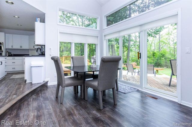 3738 Cherrywood Court, Rochester Hills, MI 48309