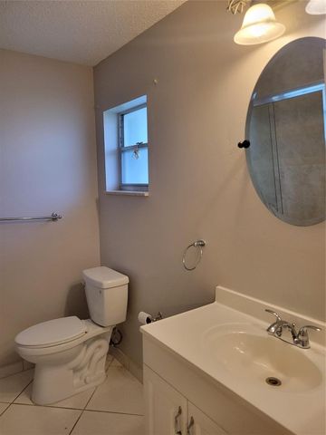 1170 NW 90th Avenue, Plantation, FL 33322