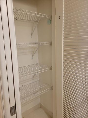 1170 NW 90th Avenue, Plantation, FL 33322