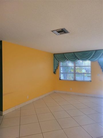 1170 NW 90th Avenue, Plantation, FL 33322