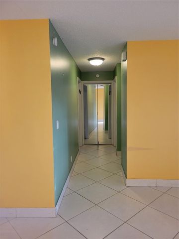 1170 NW 90th Avenue, Plantation, FL 33322