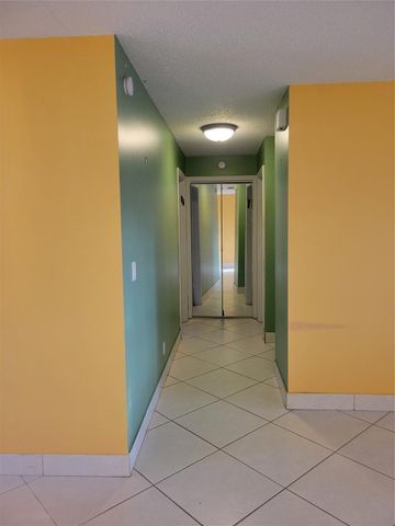 1170 NW 90th Avenue, Plantation, FL 33322