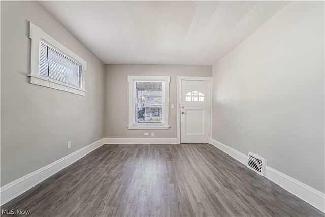 1462 E 173rd Street, Cleveland, OH 44110
