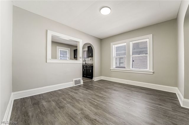 1462 E 173rd Street, Cleveland, OH 44110