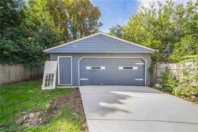 1462 E 173rd Street, Cleveland, OH 44110