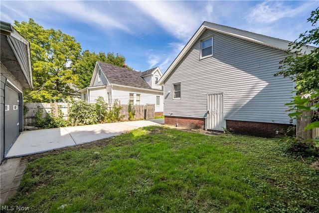 1462 E 173rd Street, Cleveland, OH 44110