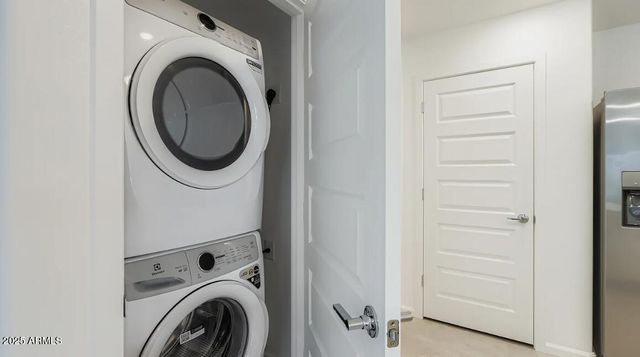 9674 W PICCADILLY Road, Phoenix, AZ 85037