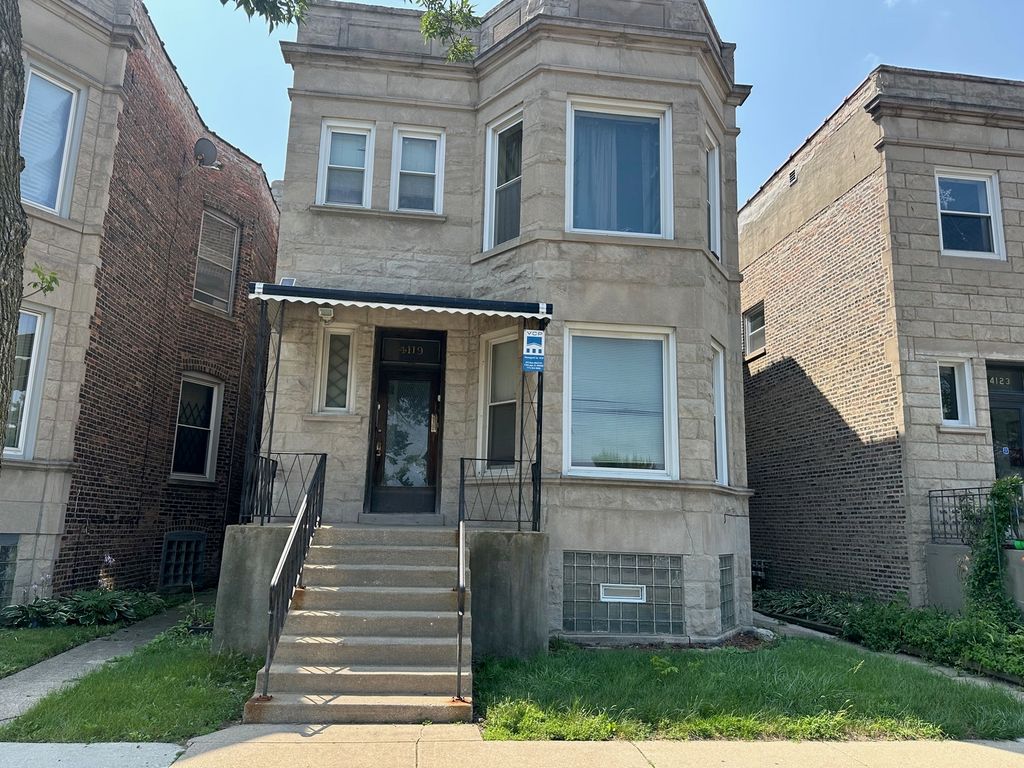 4119 W Harrison Street, Chicago, IL 60624