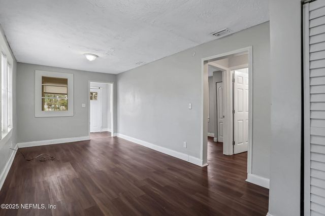 2070 WOODSIDE Street, Jacksonville, FL 32209