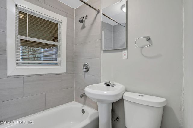 2070 WOODSIDE Street, Jacksonville, FL 32209