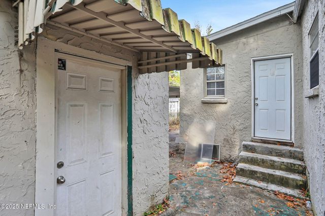 2070 WOODSIDE Street, Jacksonville, FL 32209