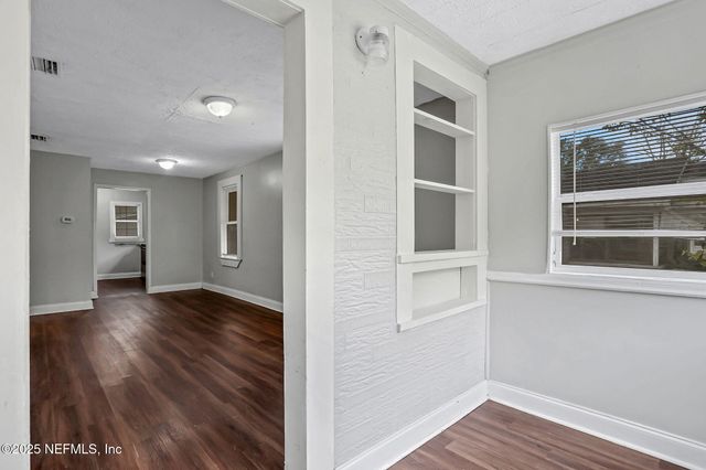 2070 WOODSIDE Street, Jacksonville, FL 32209