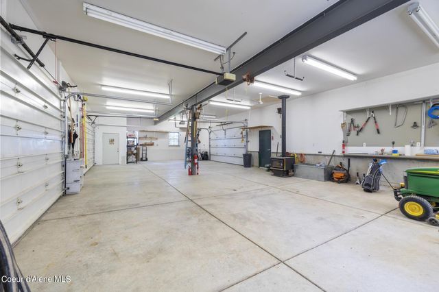 735 S BUSHWACKER RD, Coeur D'alene, ID 83814