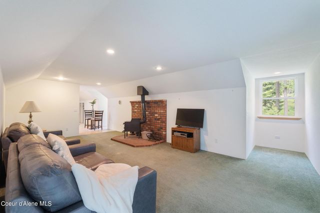 735 S BUSHWACKER RD, Coeur D'alene, ID 83814