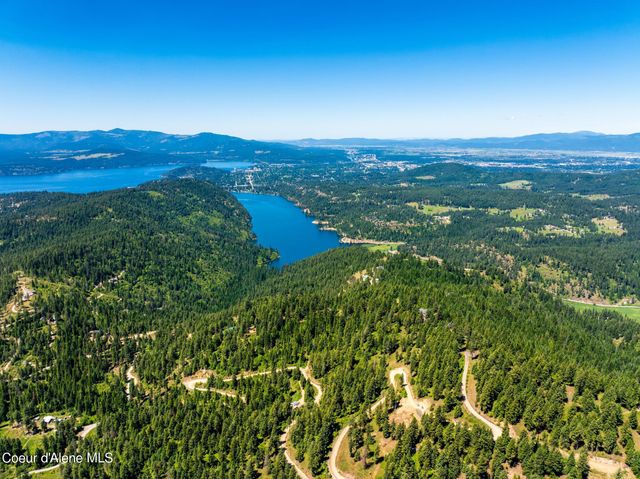 735 S BUSHWACKER RD, Coeur D'alene, ID 83814