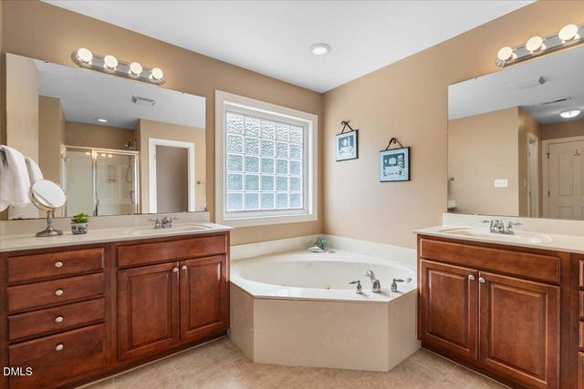 5404 Dutch Elm Drive, Apex, NC 27539