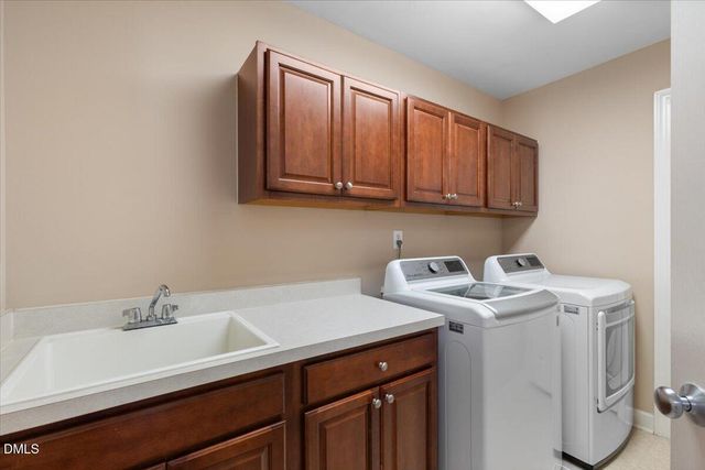 5404 Dutch Elm Drive, Apex, NC 27539