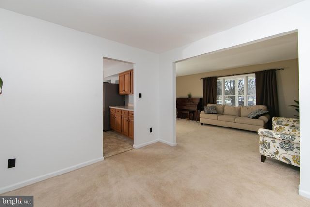 579 LINCOLN RD, Pilesgrove, NJ 08098