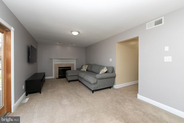 579 LINCOLN RD, Pilesgrove, NJ 08098