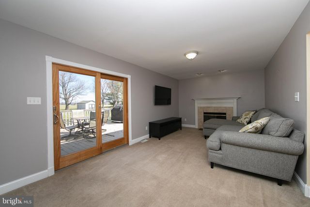 579 LINCOLN RD, Pilesgrove, NJ 08098