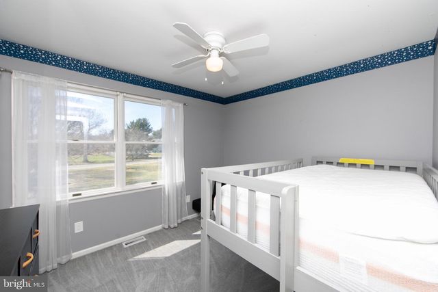 579 LINCOLN RD, Pilesgrove, NJ 08098