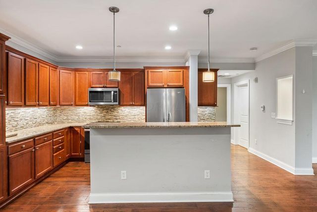 3175 Tremont Road, 409, Columbus, OH 43221