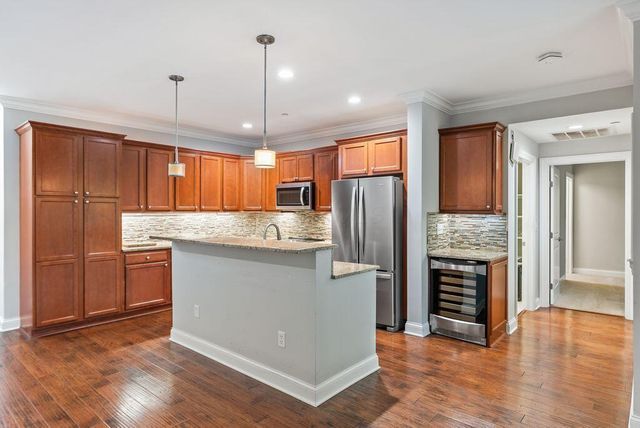 3175 Tremont Road, 409, Columbus, OH 43221