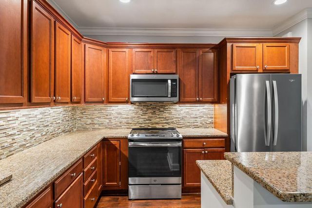 3175 Tremont Road, 409, Columbus, OH 43221