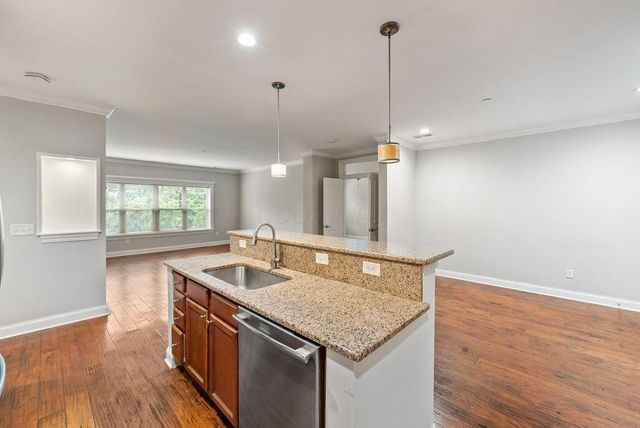 3175 Tremont Road, 409, Columbus, OH 43221
