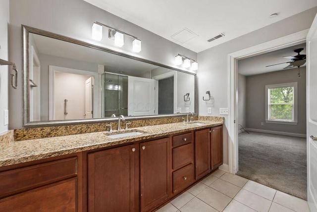 3175 Tremont Road, 409, Columbus, OH 43221