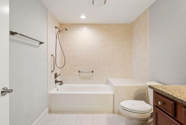 3175 Tremont Road, 409, Columbus, OH 43221