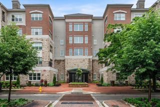 3175 Tremont Road, 409, Columbus, OH 43221