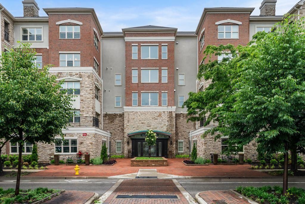 3175 Tremont Road, 409, Columbus, OH 43221