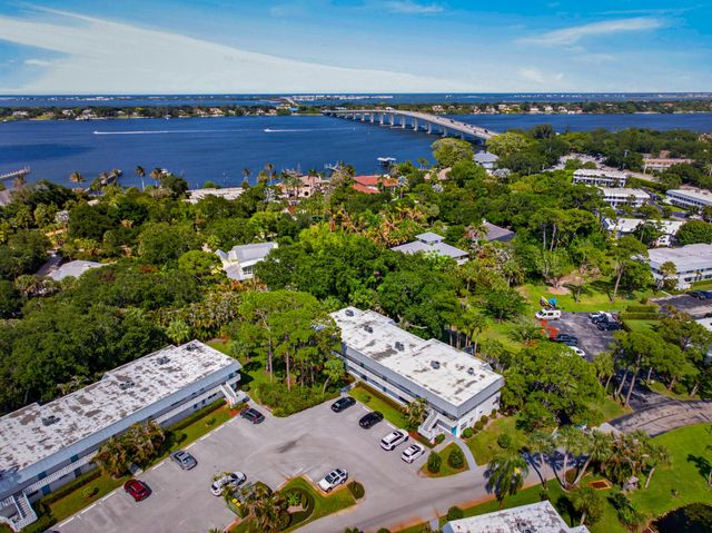 2929 SE Ocean Boulevard 103-9, Stuart, FL 34996